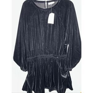 Universal Thread Women's Medium Long Sleeve Black Velvet Mini A-Line Dress